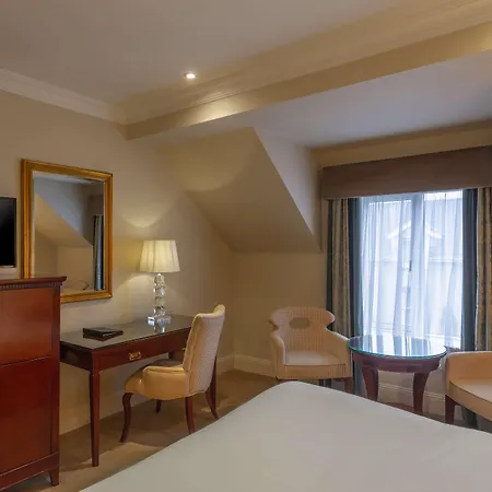 Otel Castle Hotel, Bw Signature Collection 4*