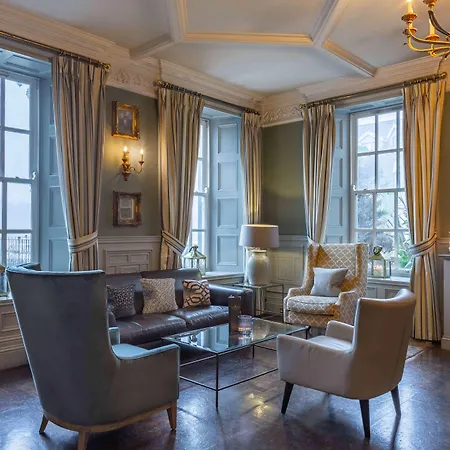 Castle Hotel, Bw Signature Collection 4*