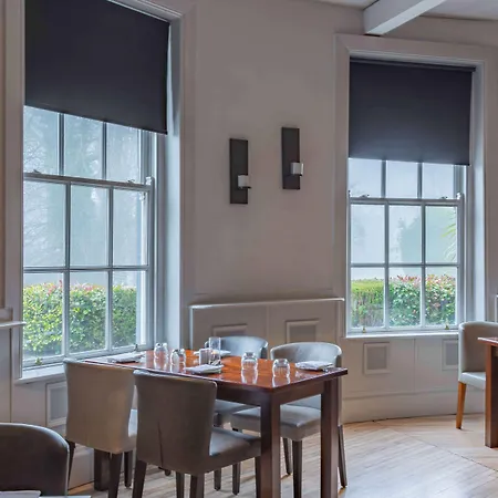 Castle Hotel, Bw Signature Collection