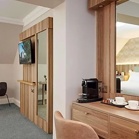 Castle & Leisure Club, Bw Premier Collection Hotel 4*