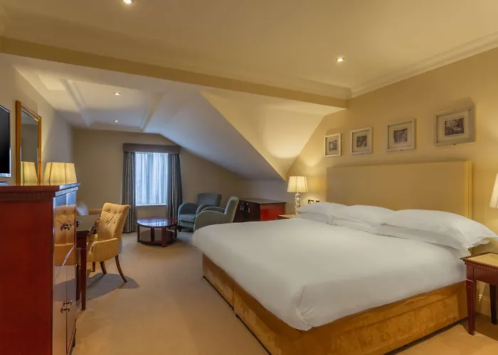 Отель Castle Hotel, Bw Signature Collection