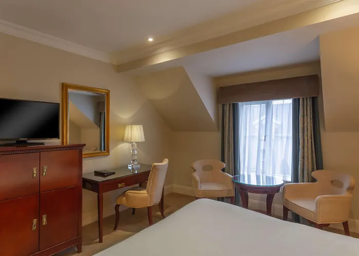 Szálloda Castle Hotel, Bw Signature Collection 4*