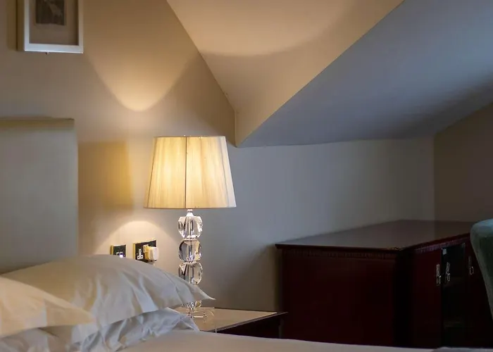 Castle Hotel, Bw Signature Collection Отель 4*