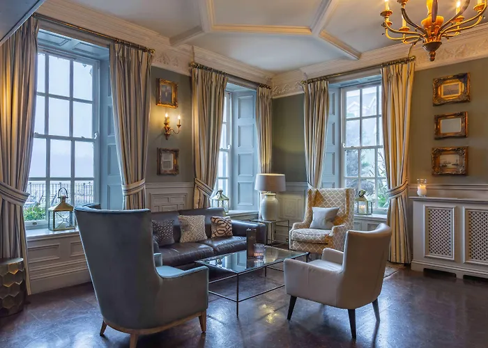 Castle Hotel, Bw Signature Collection 4*