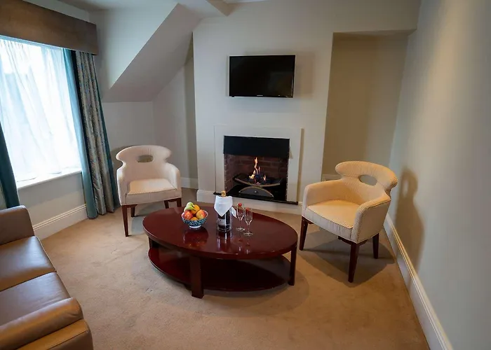 Castle Hotel, Bw Signature Collection Отель Бунратти