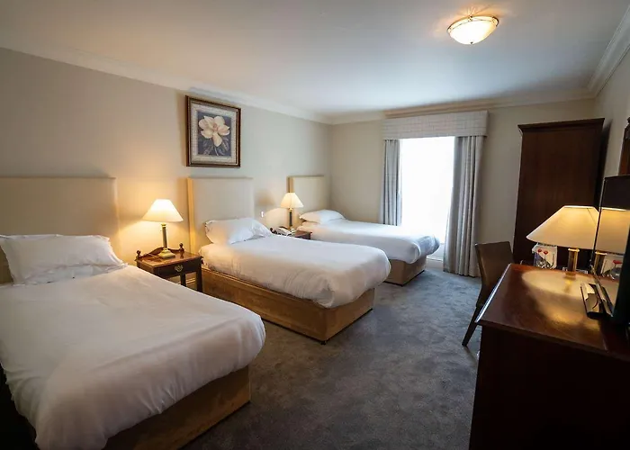 Castle Hotel, Bw Signature Collection Отель 4*