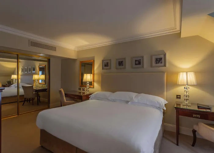 Отель Castle Hotel, Bw Signature Collection