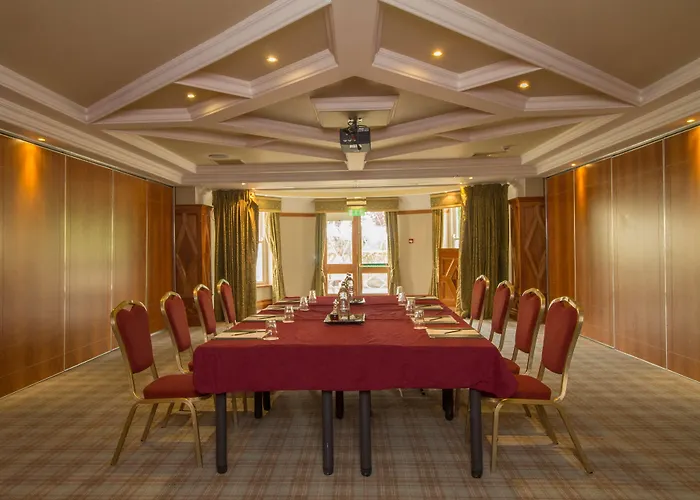 Castle Hotel, Bw Signature Collection Отель 4*