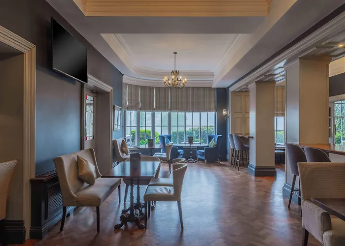 Castle Hotel, Bw Signature Collection Отель 4*