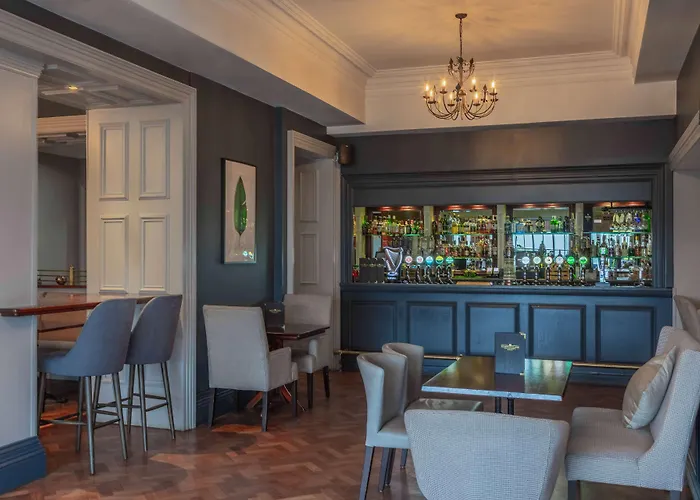 Castle Hotel, Bw Signature Collection 4*