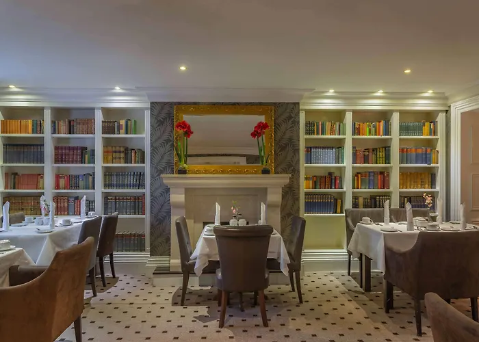 Castle Hotel, Bw Signature Collection