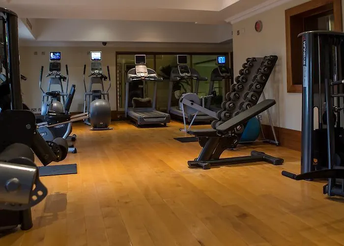 Castle Hotel, Bw Signature Collection